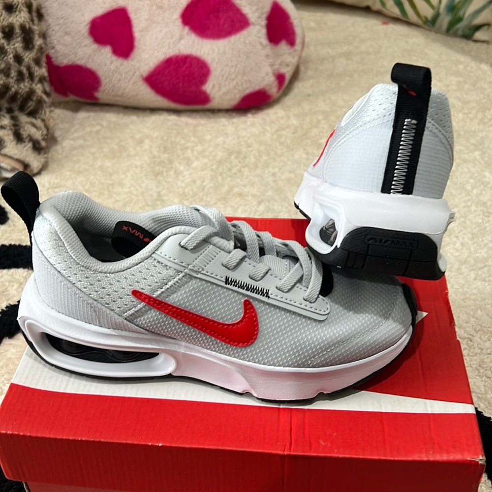 NIKE Air Max INTRLK LITE. NEW in box.